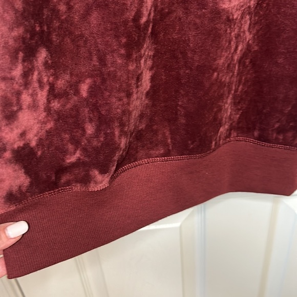 Lou & Grey Velour Sweatshirt  (S) NWT - Picture 5 of 6